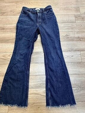Abercrombie & Fitch The Vintage Flare High Rise Blue Flare Jeans Waist 28/6r
